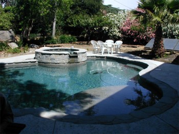 New Pool.jpg (35662 bytes)