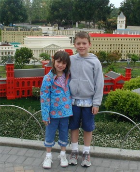 JustineEric.jpg (43352 bytes)