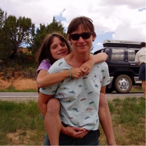 Onmom.jpg (28616 bytes)