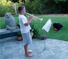 Trumpet.jpg (26659 bytes)