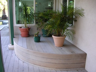 S-Deck.jpg (34318 bytes)