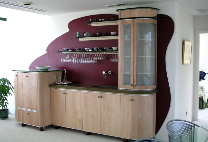 S-Dining.jpg (68840 bytes)